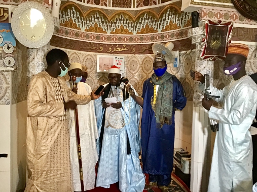 Léona Niassène : Imam Arabi Niass dirige la prière de l'Aïd El Fitr et intervient sur 4 points (images).