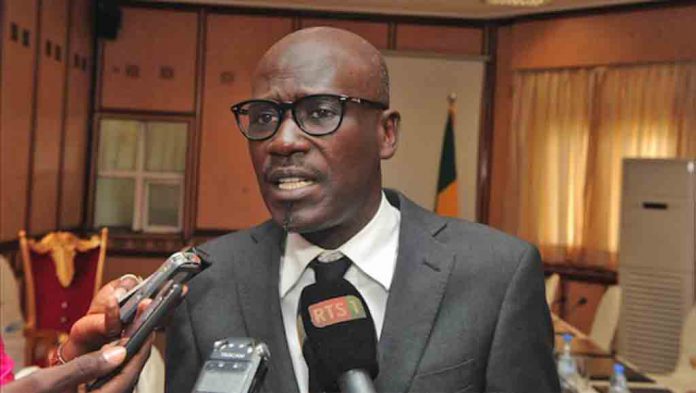 Seydou Guèye : « L’honorariat existait dans notre dispositif institutionnel bien avant 2012 »