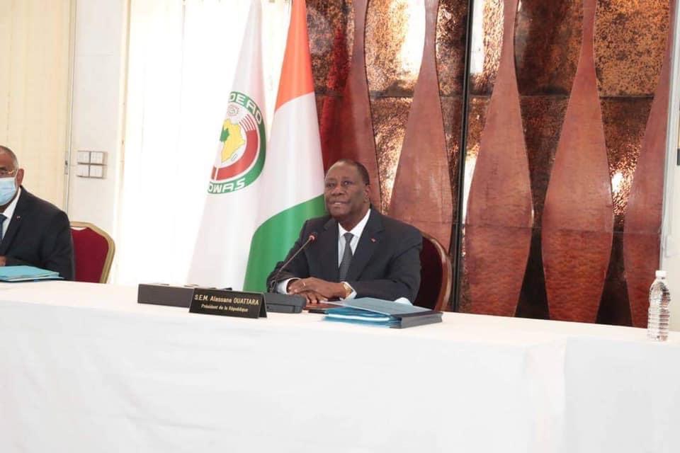 Présidentielle en Côte d’Ivoire : Alassane Ouattara annonce sa candidature.