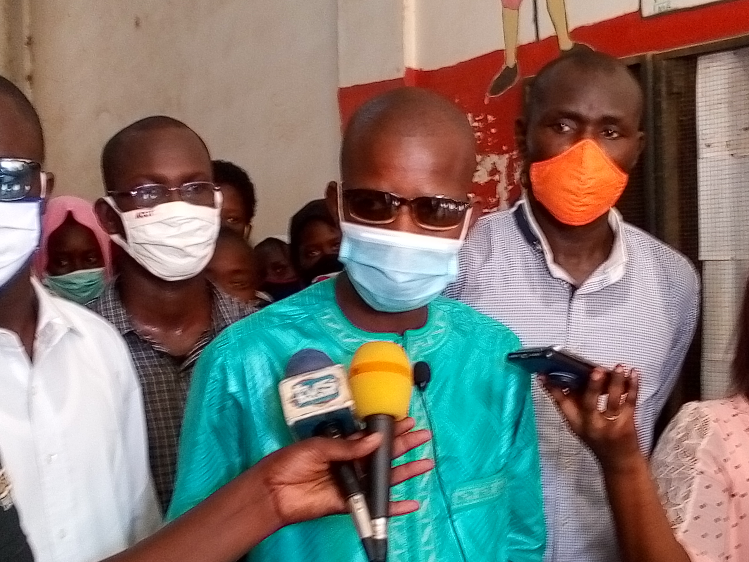 CEM Djim Momar Guèye de Kaolack : Le bâtiment de l'école menace ruine... La pollution sonore tympanise les occupants.