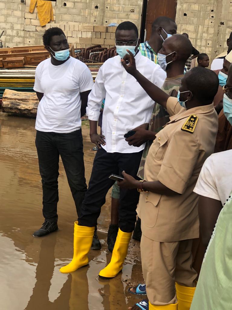 Inondation à Diourbel : Le ministre Dame Diop au chevet des sinistrés de son fief.