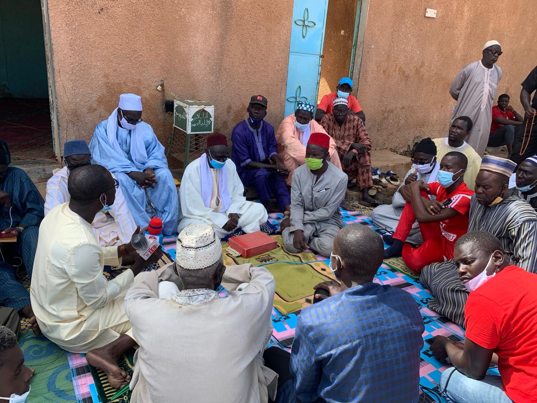 Décès Bassirou Sarr : L'Hommage inédit des jeunes de Guinaw Rails Sud (Images)