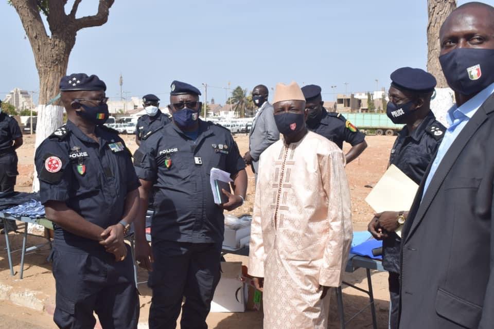 Annonce du ministre de l’Intérieur : La police va bientôt filmer ses interventions.