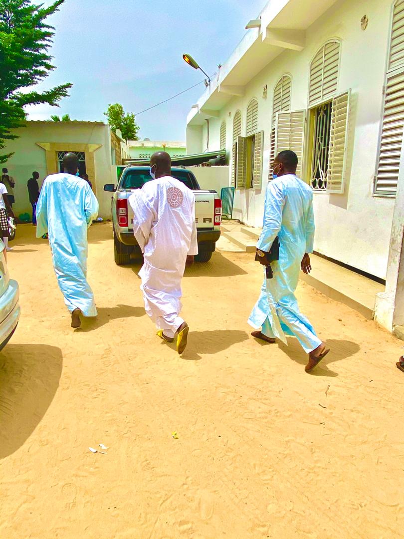 ( IMAGES) TOUBA- ALSAR de Mamadou Racine Sy reçu par le Khalif Général des Mourides