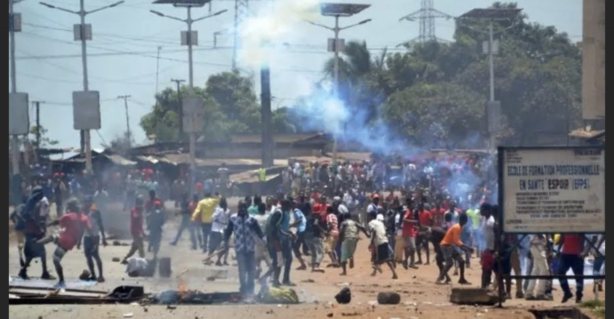 Guinée Conakry : Un jeune tué par balle, le siège de Dalein Diallo saccagé, des boutiques pillées
