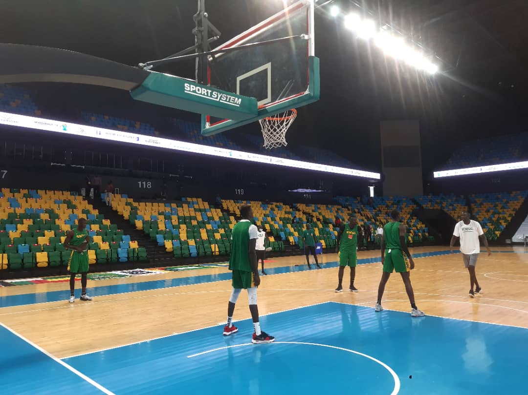 Tournoi qualificatif Afrobasket 2021 : Quatre joueurs dont Maurice Ndour et Youssou Ndoye manquent encore à l’appel, en attendant les résultats des tests Covid-19.