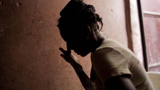Viol en période de confinement : le silence assourdissant de la victime.