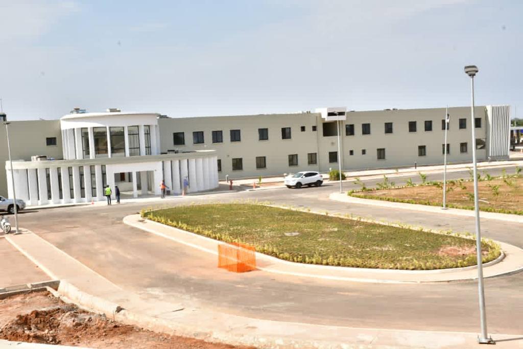 Hôpital régional de Kaffrine : L'état d'avancement des travaux est de 93%.