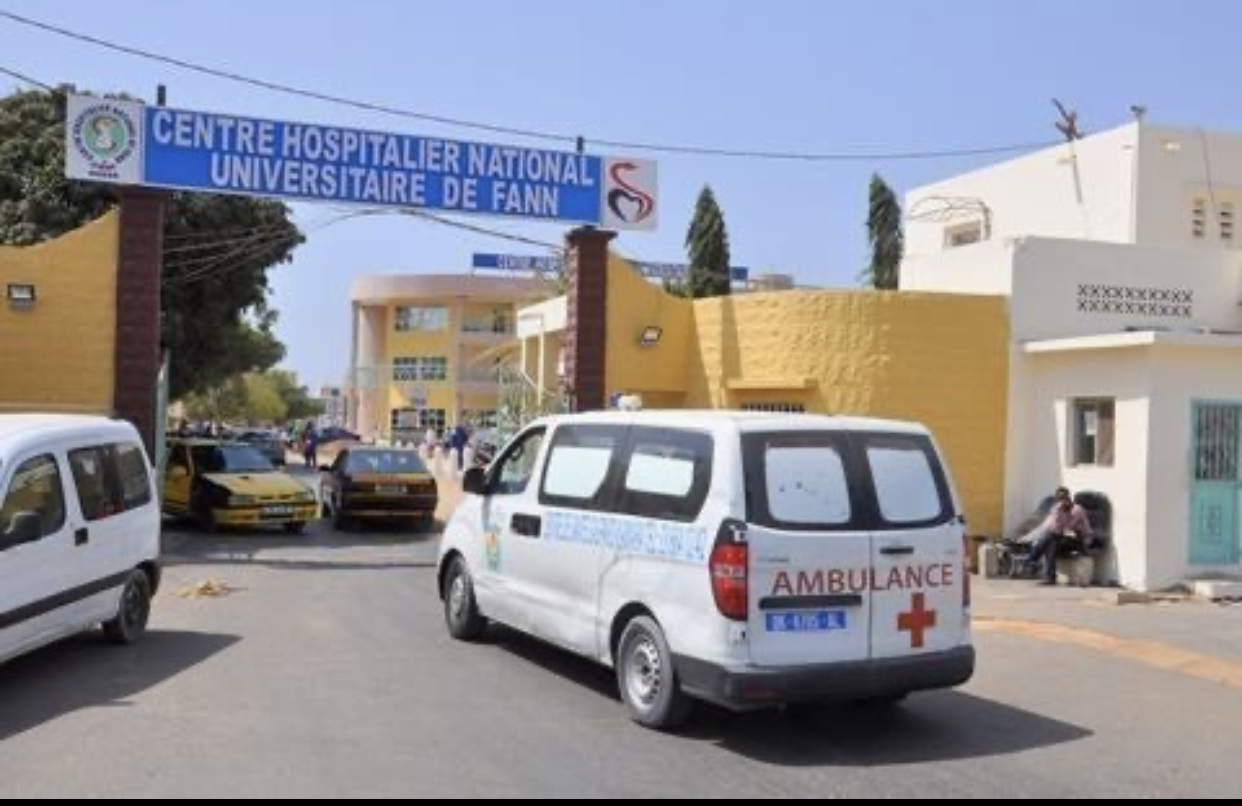 Hôpital Fann : Un douanier à la retraite meurt dans une ambulance, faute de prise en charge diligente.