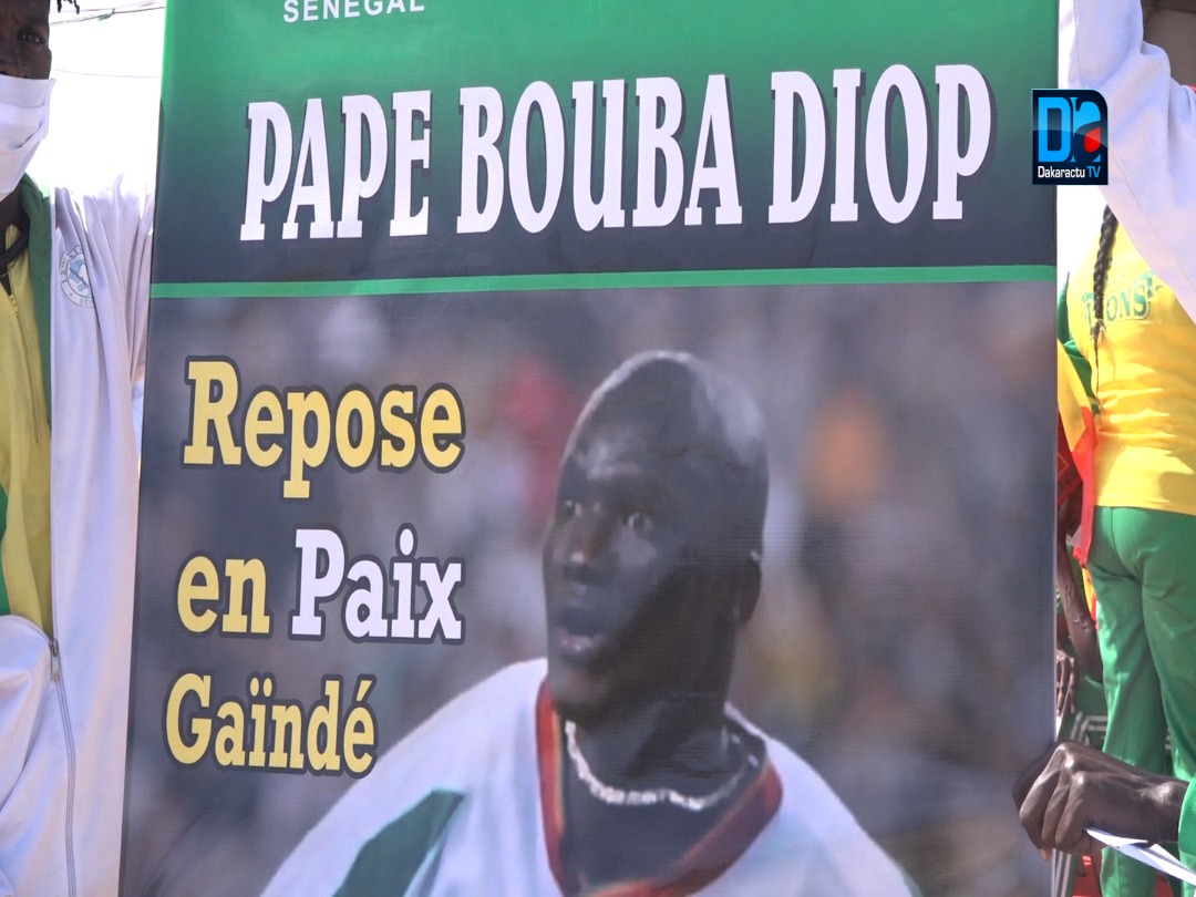 Obsèques Pape Bouba Diop / Revivez les premières images de la cérémonie : El Hadji Diouf, Fadiga, Henry, Me Augustin Senghor et le 12e Gaïndé sur place...