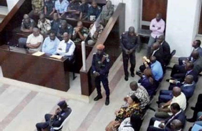 TOUBA / Détournement de mineure suivi de grossesse : L'accusé reconnaît mais la fille le protège et prend le contre-pied de ses parents.
