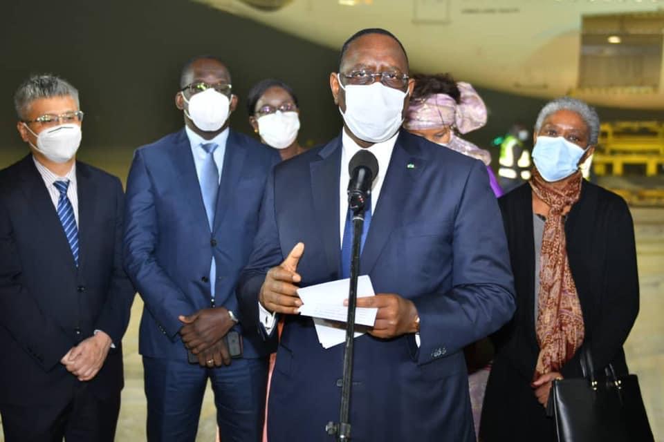 Le président Macky Sall après la réception des premières doses de vaccins contre la Covid-19 : « Nous entamons une nouvelle étape de notre combat commun contre un ennemi commun... »