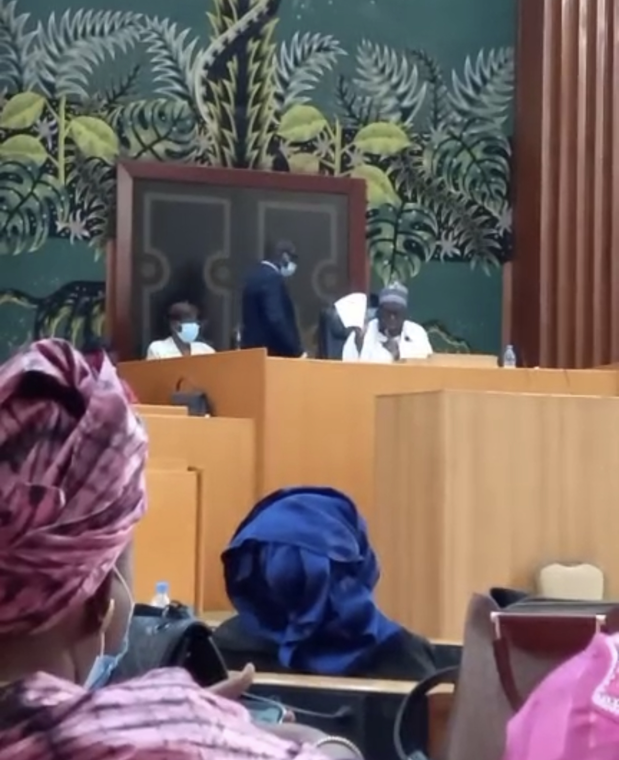 Assemblée nationale : La plénière pour la levée de l’immunité parlementaire du député Ousmane Sonko a démarré.
