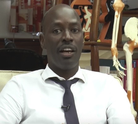 Covid-19 / Vaccination : « Arrêtez ces cirques de lancement et donnez les vaccins à ceux qui meurent de la Covid-19 » (Dr. Boubacar Signaté) 