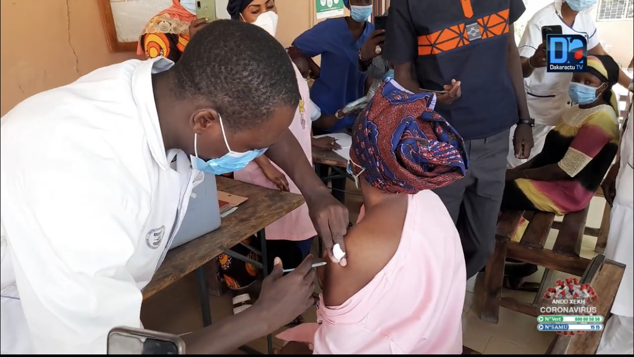Covid-19 : 25653 personnes vaccinées au Sénégal.
