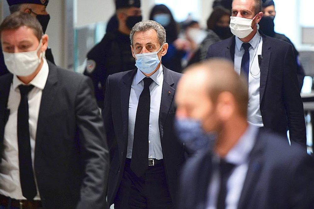 Affaire des « écoutes » : Nicolas Sarkozy déclaré coupable de corruption et de trafic d’influence, condamné à un an de prison ferme.
