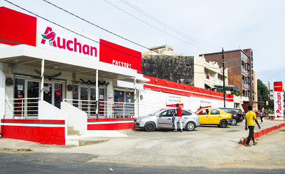 Castors : Le magasin Auchan et des boutiques pillés sur l'avenue Bourguiba