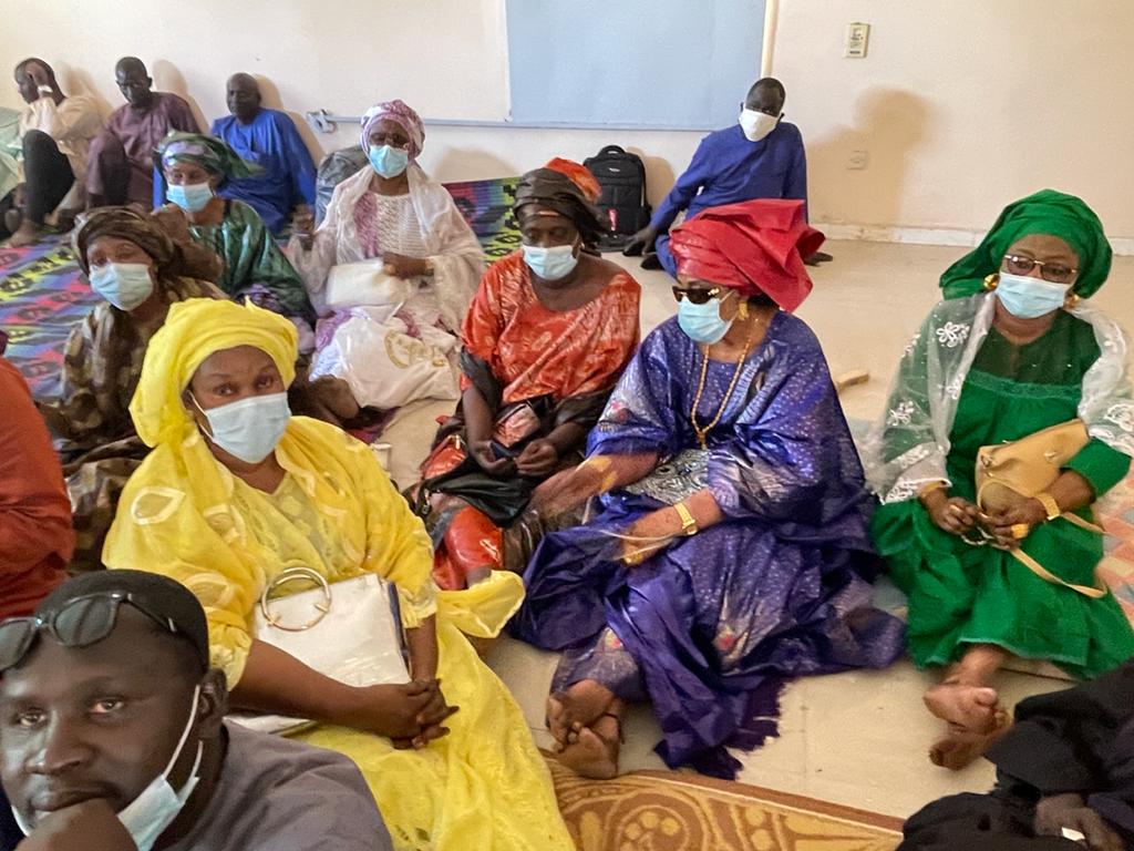 DAROU SALAM TYP/ Le Khalife des Mourides reçoit la délégation du Président, salue ses efforts pour la paix et accepte ses condoléances suite au décès de Serigne Bass Typ.