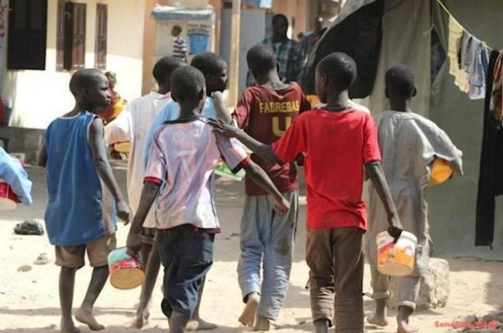 RAPPORT SUR LE TRAFIC D’ENFANTS AU SÉNÉGAL    « La mendicité des enfants génère plus de 5 milliards par an pour les enseignants coraniques au Sénégal »
