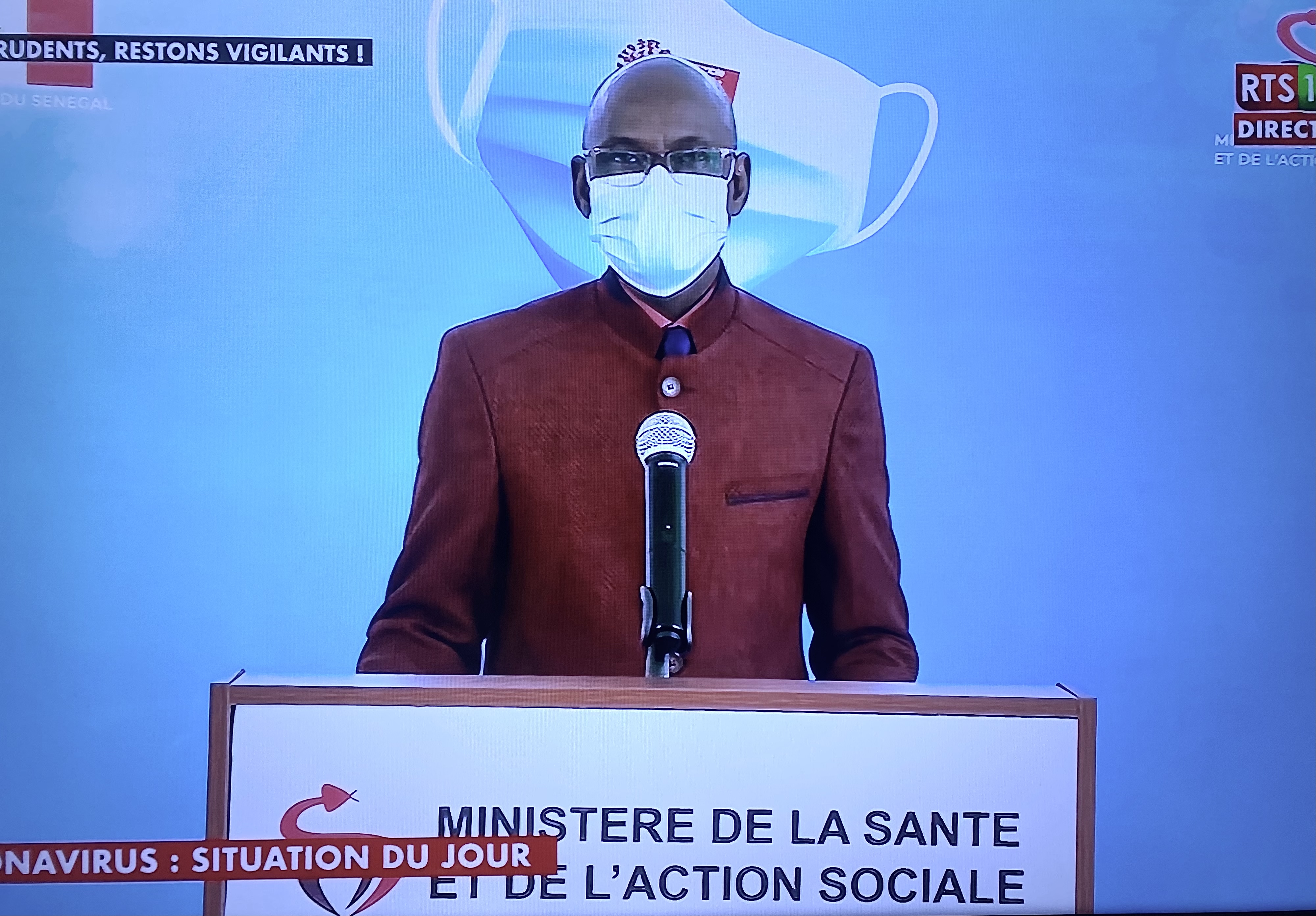 SÉNÉGAL : 87 nouveaux cas testés positifs au coronavirus, 93 nouveaux guéris, 2 nouveaux décès et 30 cas graves en réanimation.