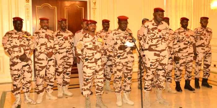 Mort d’Idriss Deby Itno au front: le Conseil militaire de transition dirigé par son fils révèle les circonstances et prend ses premières décisions.