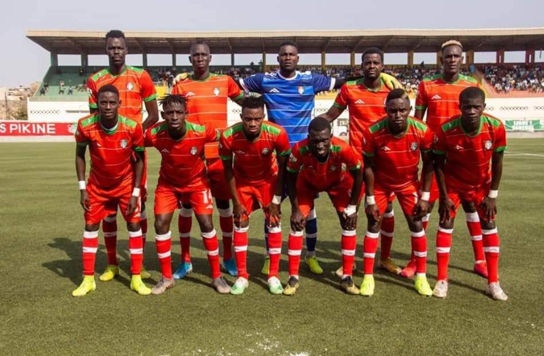 10e journée en retard : L'AS Pikine domine le Jaraaf (2-0) et s'empare de la tête de la L1 .