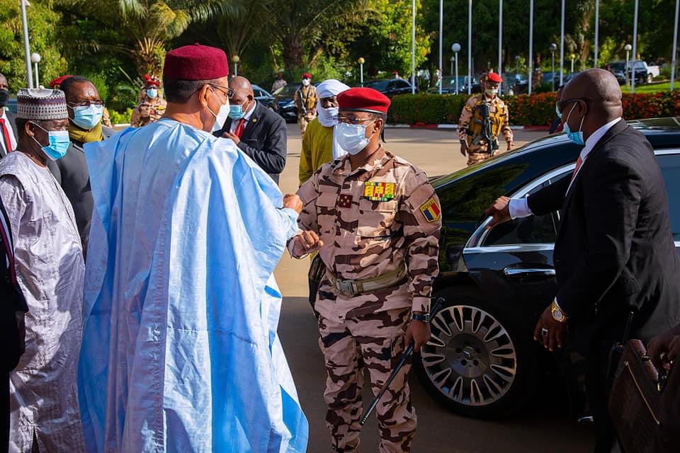 Visite au Niger : le Général Mahamat Idriss Déby soutient les soldats tchadiens déployés à Téra.