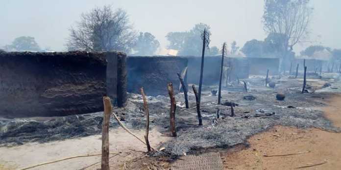 Incendie à Keur Maba : Plusieurs tonnes décortiquées partent en fumée... Des magasins et des machines consumés.