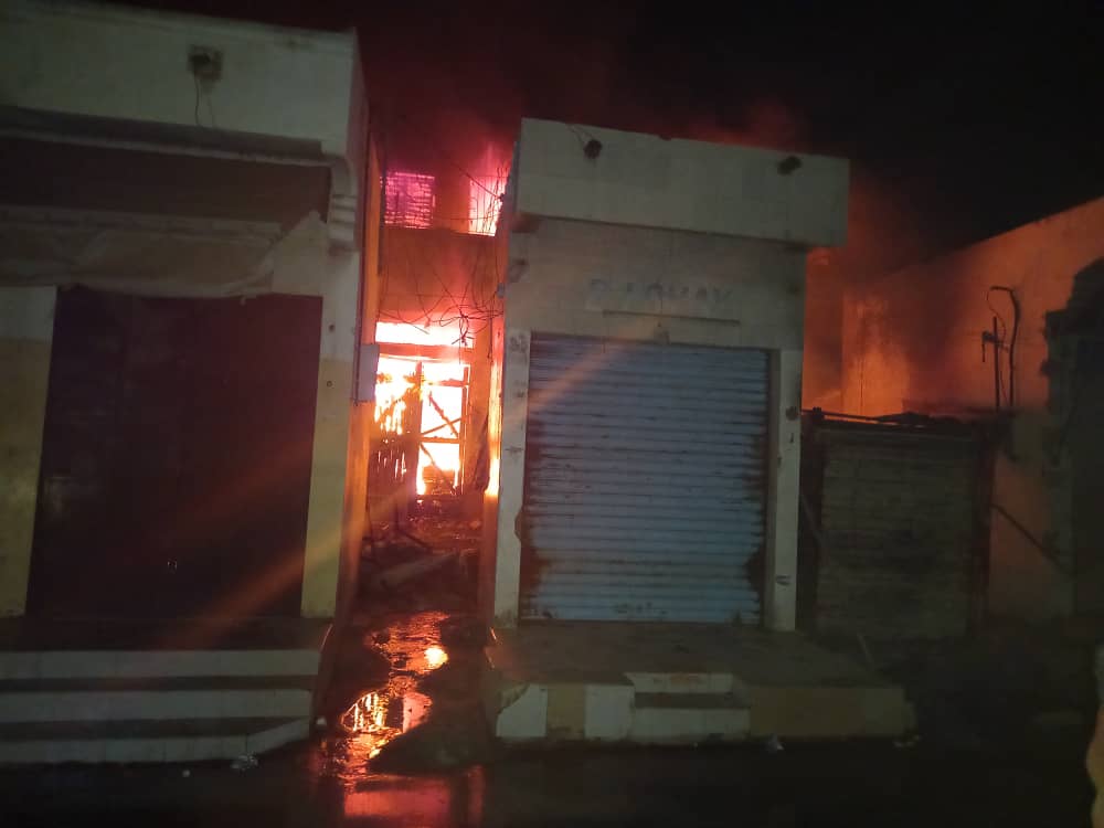 Incendie au marché central de Kaolack : Plusieurs millions partent en fumée.