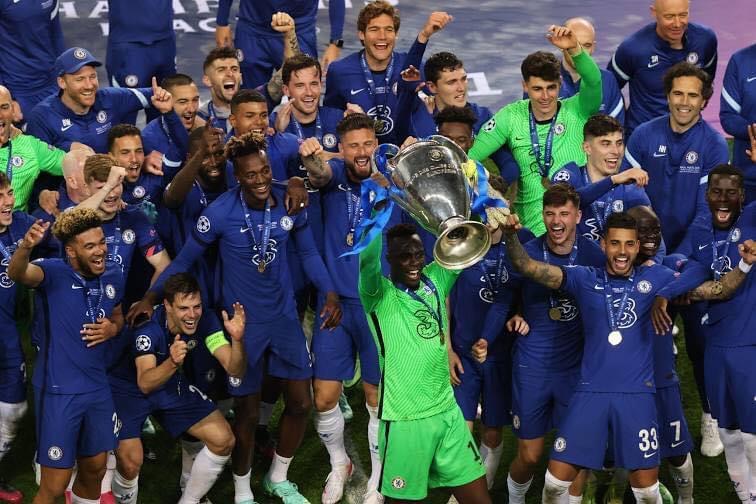 Le président Macky Sall félicite Édouard Mendy, vainqueur de la Ligue des champions : « Vous faites la fierté de votre pays! »