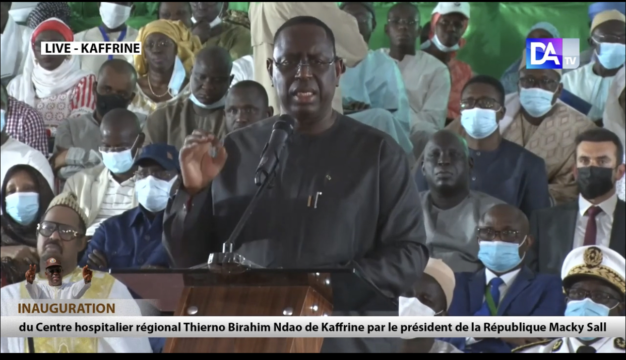 Macky Sall sans détours à sa mouvance : « Face aux détracteurs, il faut résister! Unissez-vous si votre confiance en moi est réelle! Je n'accepterai aucun récépissé, nous irons aux élections avec BBY. Être maire ou PCD n'est pas important...! »