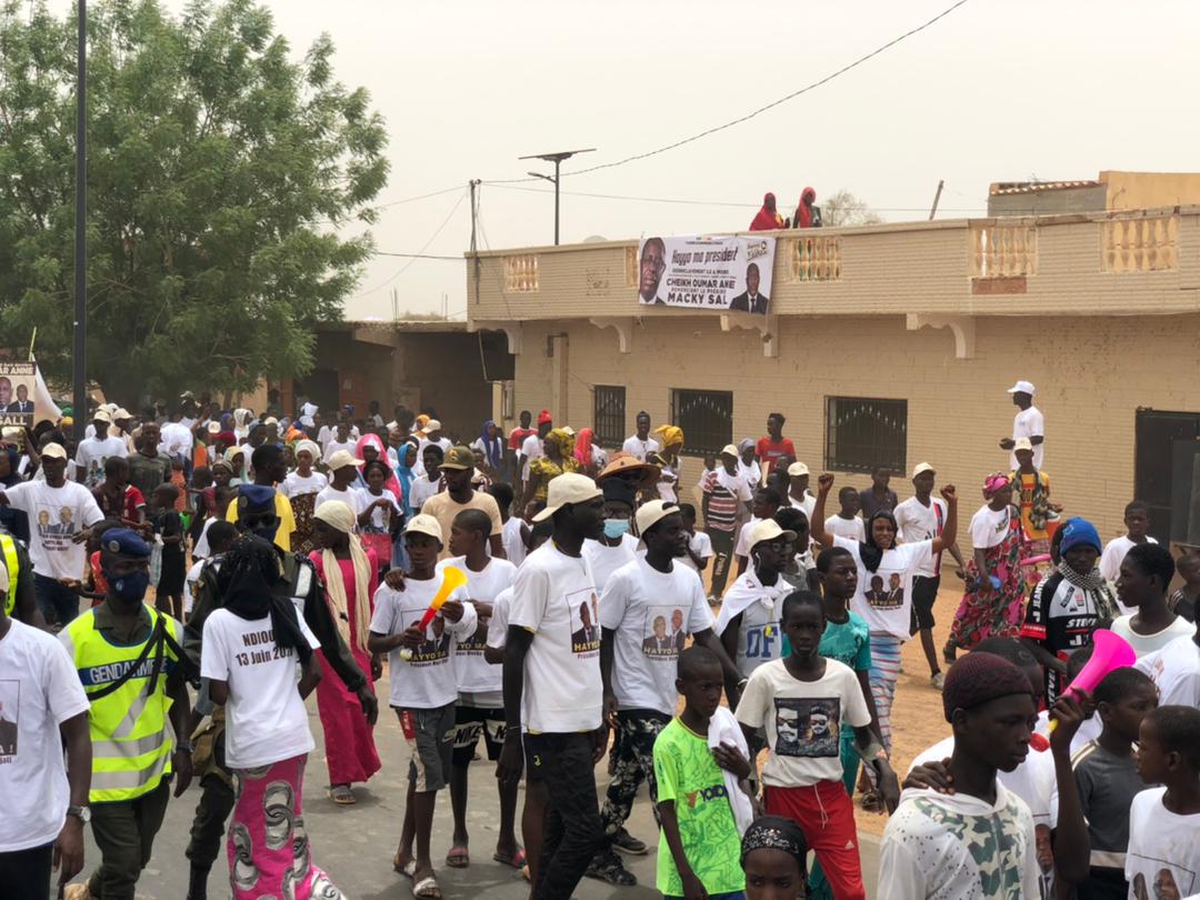 Tournée économique - Arrivée du Président Macky Sall à Ndioum : Les images de la forte mobilisation de Cheikh Oumar Anne.