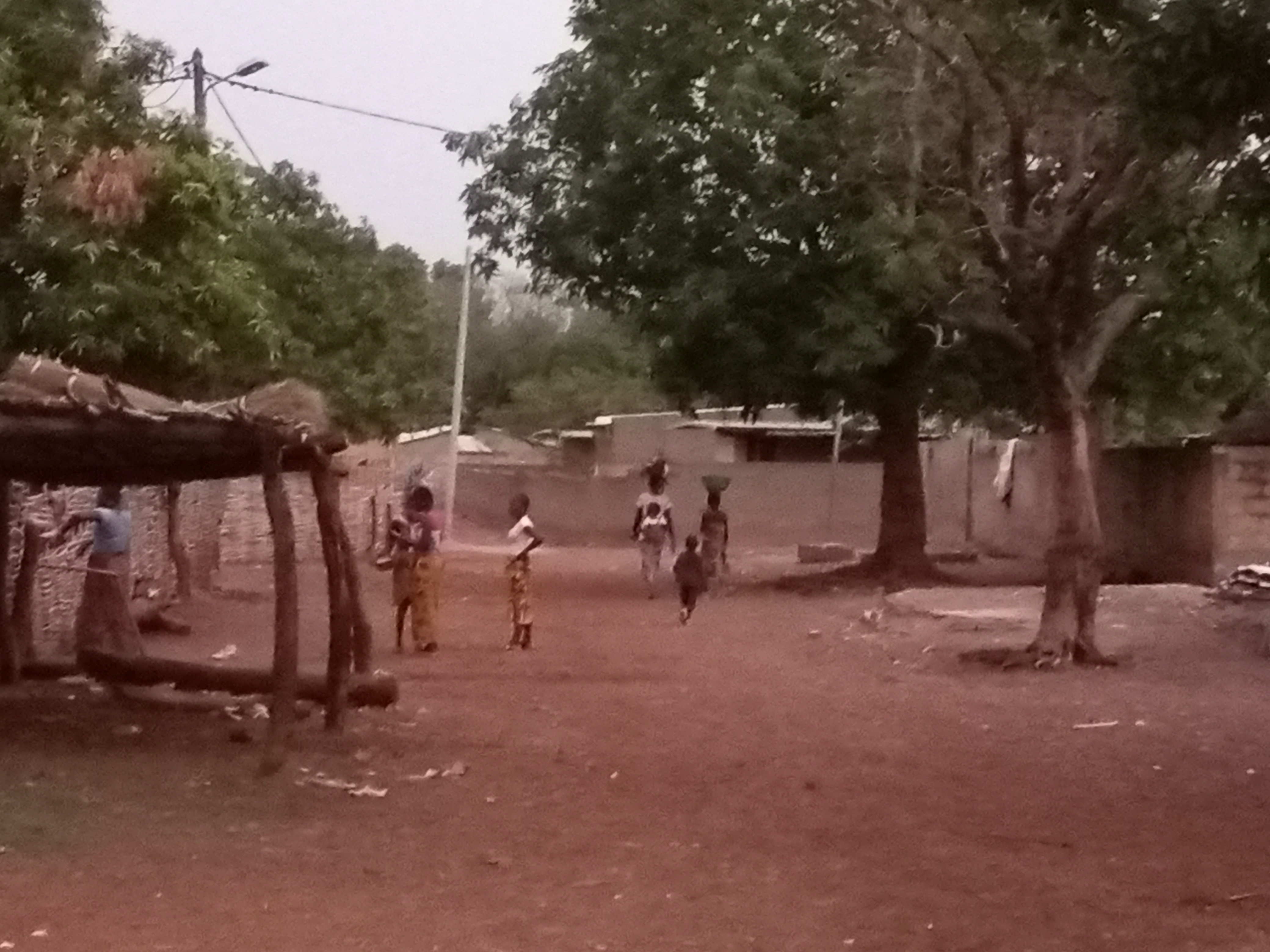 Kédougou / Missirah Sirimana : Un village, chef lieu de commune, coupé du reste monde.