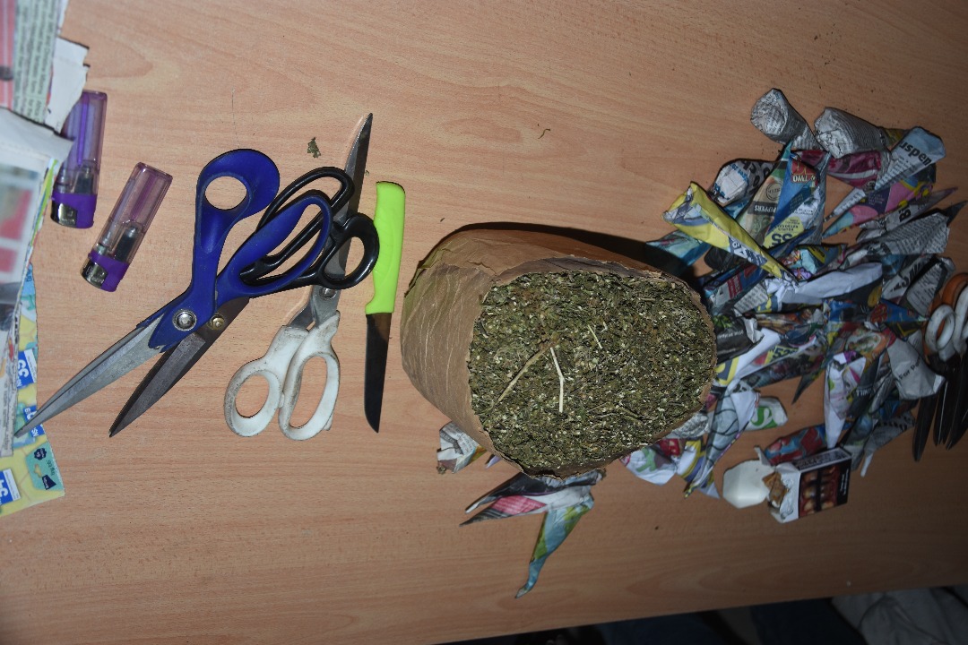 Opération Gendarmerie / Criminalité et délinquance à Keur Massar-Mbao Tivaouane-Peulh : 150 personnes interpellées, 14 personnes arrêtées, 12 kg de chanvre et des armes blanches saisis…