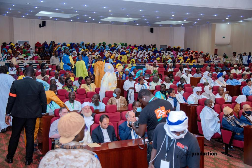 SARSARA 2021/ Touba envoie une délégation dirigée par Serigne Bass Abdou Khadre pour les besoins de la semaine culturelle.