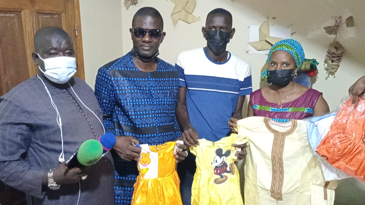 Tabaski 2021: Les orphelins de la pouponnière Lamine Coulibaly de Bongré, habillés et chaussés par Abdoulaye Khouma.