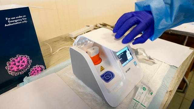 Covid-19 : trois médicaments existants « efficaces à presque 100% » identifiés en israël