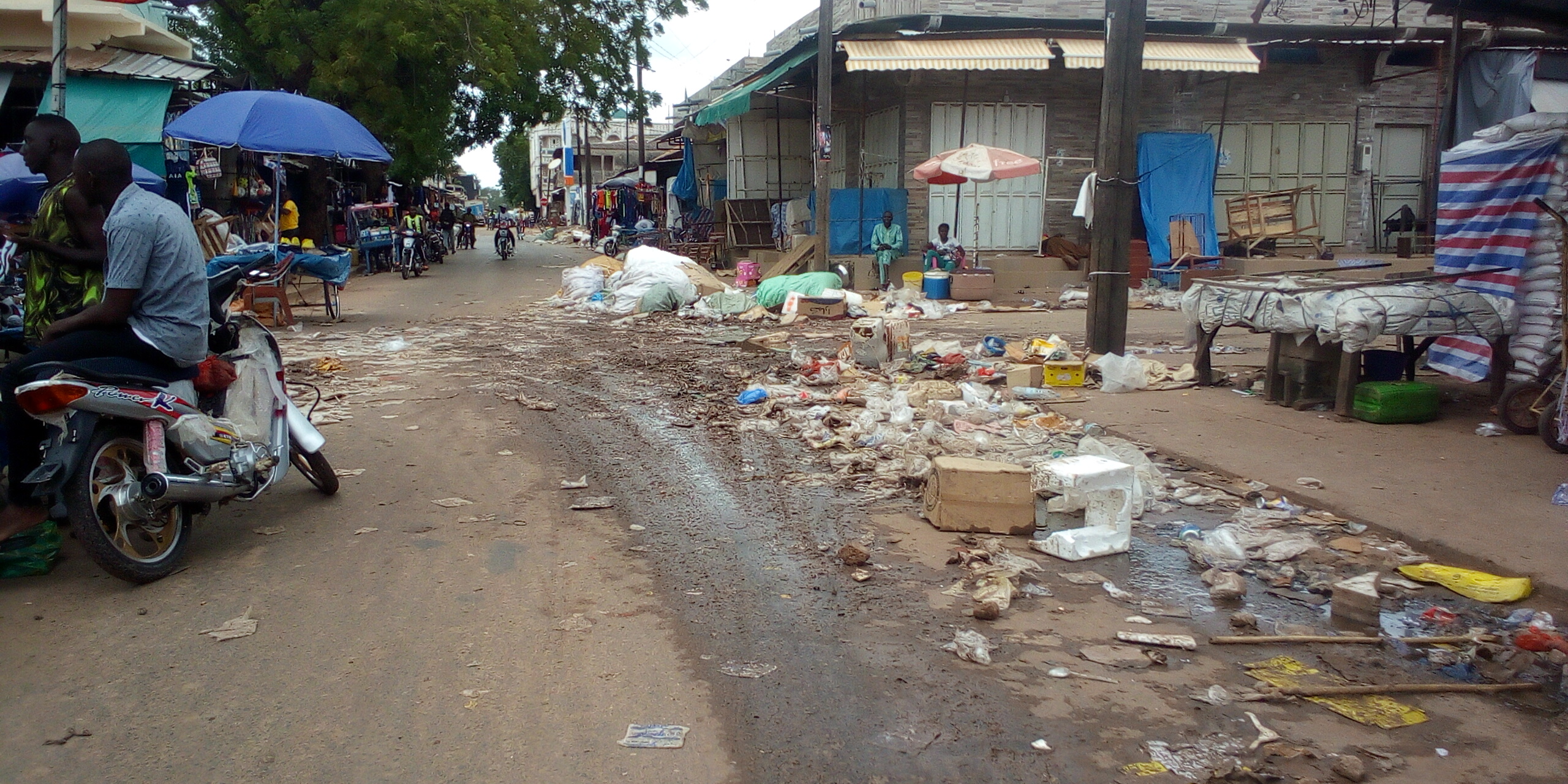 Lendemain de Tabaski à Kolda : entre ordures jonchant les rues et enfants à la traine…