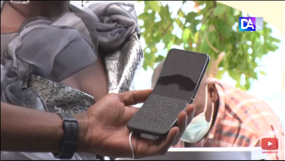 Lancement : Samsung dévoile sa nouvelle gamme de smartphones pliables, les Galaxy Z-Fold3 et Z-Flip3