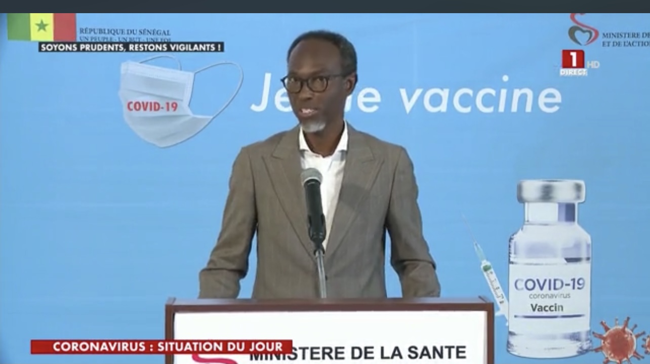 Professeur Moussa Seydi : « Le coronavirus est en passe de devenir une pandémie pour les personnes non encore vaccinées »