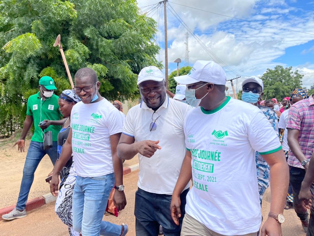 WADIAL MAGAL GUI / Grande mobilisation à l’actif du Directeur de l’Emploi qui a mobilisé 1.500 jeunes et femmes pour une journée de nettoiement.