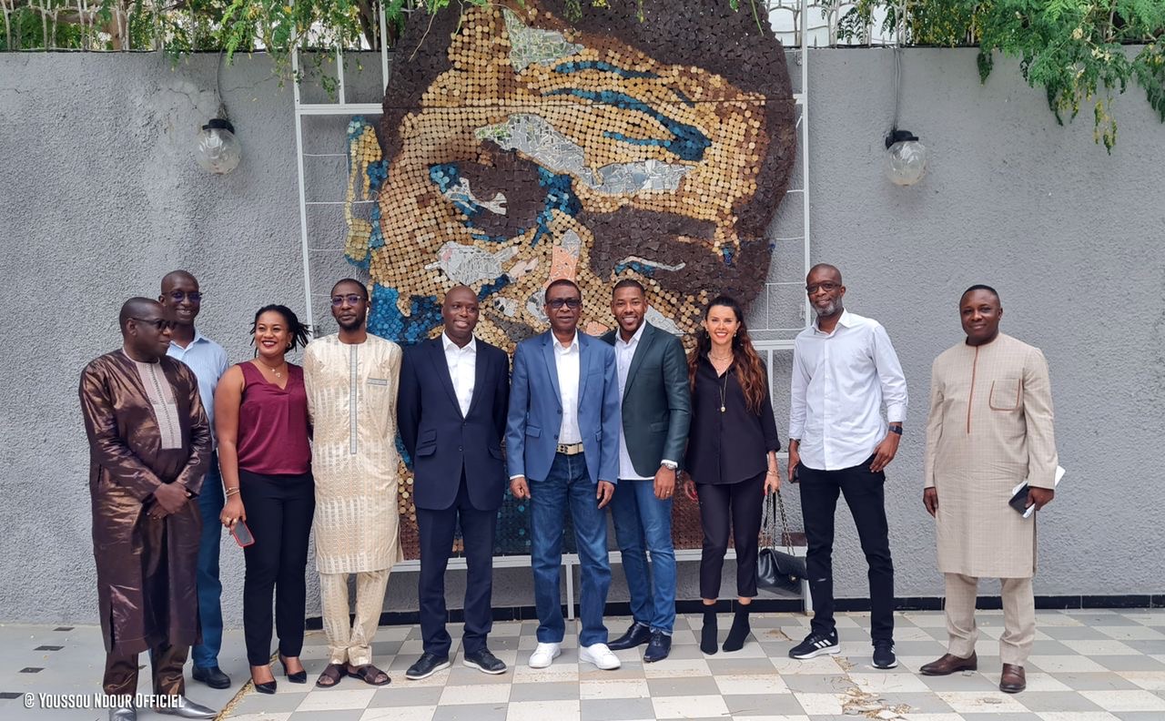 Industrie musicale : Youssou Ndour signe chez Universal Music Africa pour son prochain album.