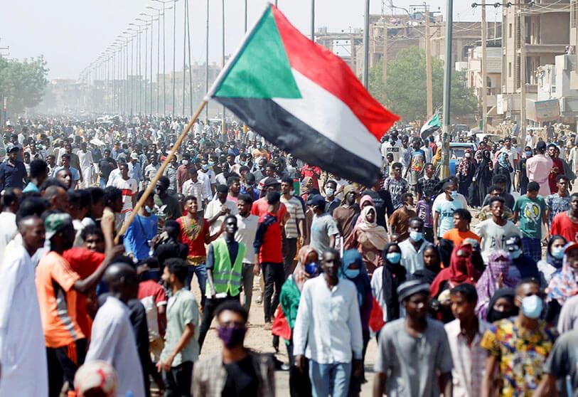 Coup d’État au Soudan / Vives tensions entre civils et militaires, arrestations de dirigeants du gouvernement : Une transition problématique ?