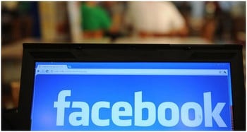 Proxénétisme : Inscrites dans un site de prostitution sur Facebook par un jeune de 18 ans, deux mères de famille finissent en prison.