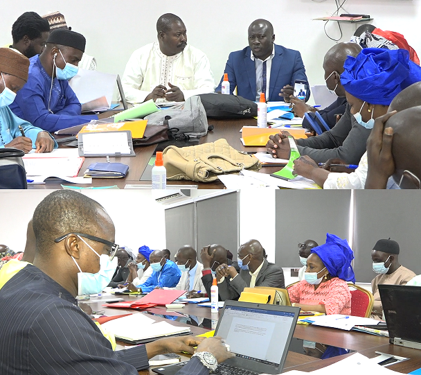 Pour corriger « l'injustice » subie par les enseignants décisionnaires : la traque des décrets et circulaires lancée par les concernés.