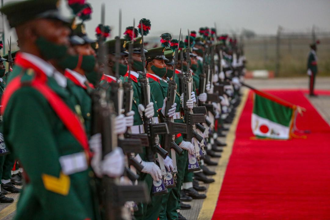 60e Sommet de la CEDEAO : le Président de la République Macky Sall et sa délégation à Abuja