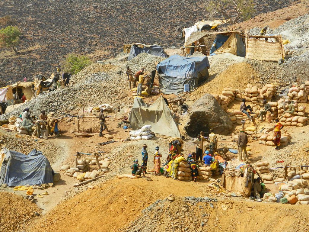 Kédougou : la commercialisation de l'or issu de l'EMAPE échappe au contrôle étatique (Rapport)