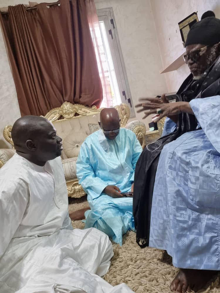 AL MUNTAQA EN 2021 / De la réconciliation des 02 Hizbut à celle de la famille Bâ… De ses soutiens financiers aux discours mobilisateurs, en passant par ses appels à la spiritualité... L’HOMME DE LA DÉCENNIE !