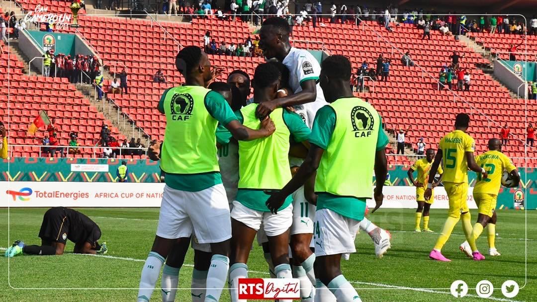 Sénégal vs Zimbabwe / Groupe B : En "Messi", Sadio Mané offre la victoire aux lions, sur penalty (1-0)