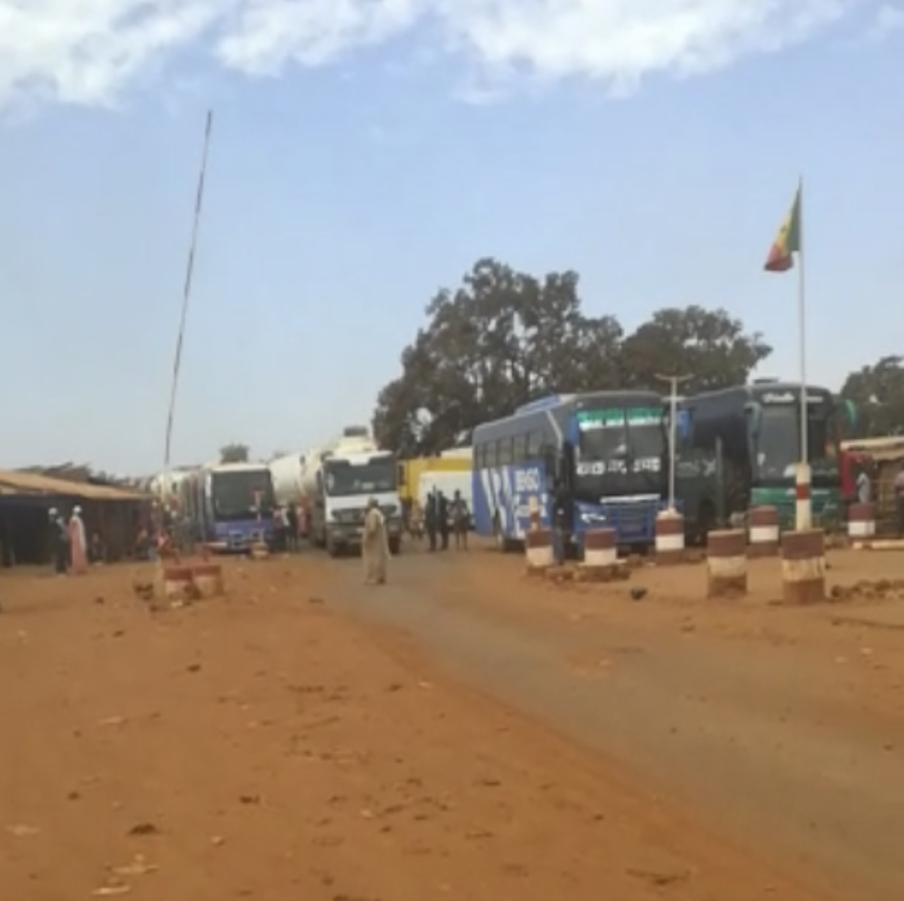 Sanctions de la CEDEAO contre le Mali : Dans la tourmente, les camionneurs sénégalais extériorisent leurs inquiétudes.